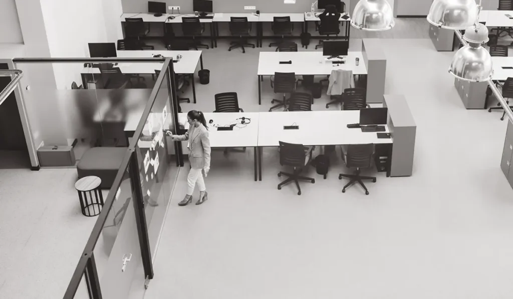 Intelligent Space Management for Workplaces