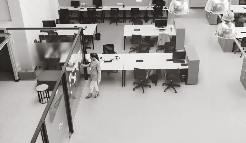 Intelligent Space Management for Workplaces